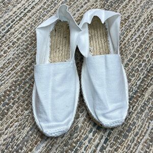 Girls White Artesania Shoes